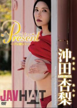 TSDS-46066 Untitled / Anri Okita